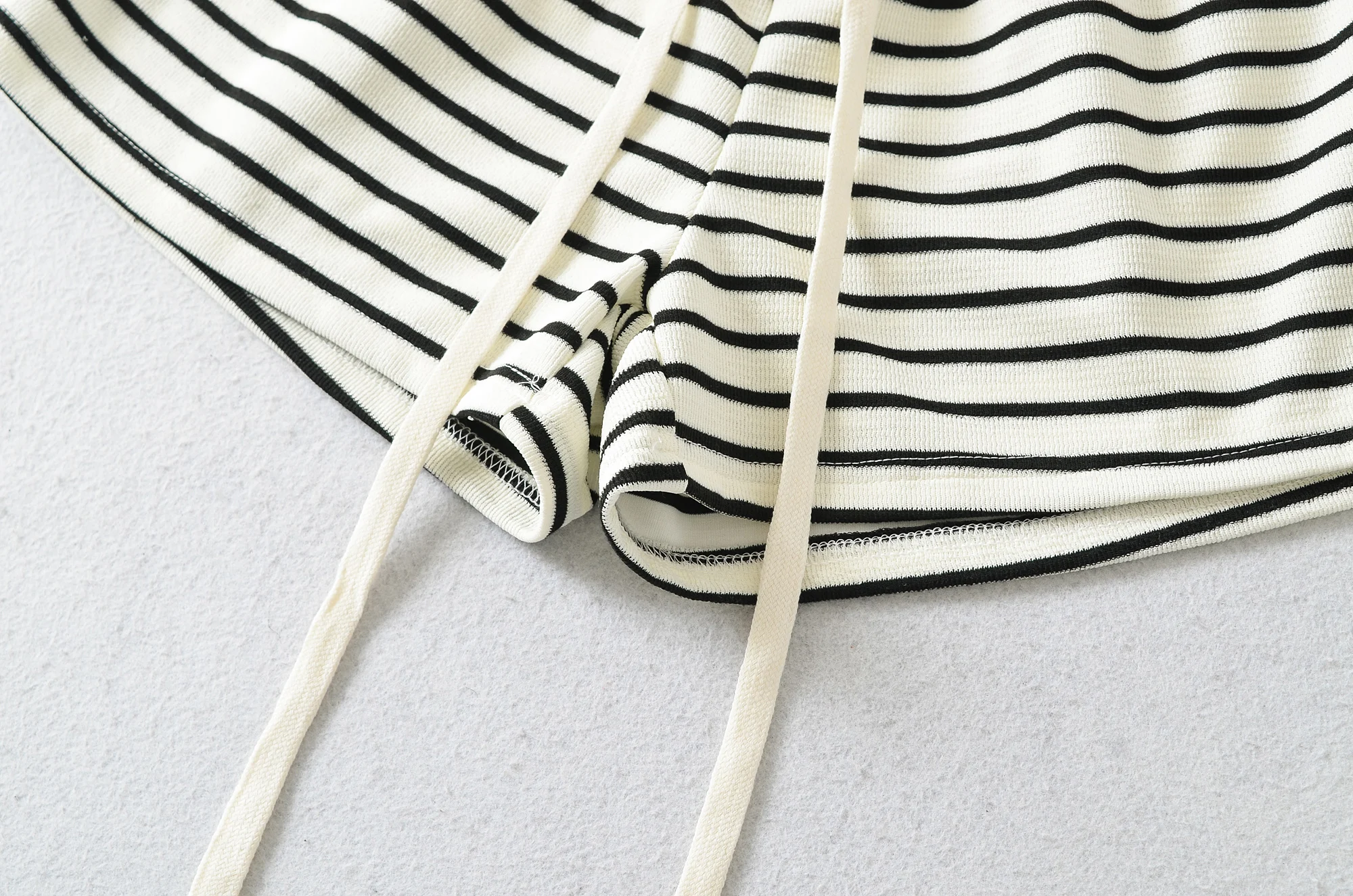 Autumn Women Pink White Stripes Drawstring Elastic Waist Shorts Knitting Polyester Cotton Mini Short Pants Casual Trousers Black