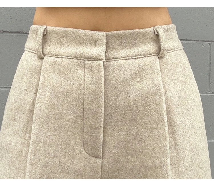 Fashion Thicken Warm Loose Pockets Female Faux Woolen Straight Shorts 2025 Autumn Winter High Waist Ladies Wide Leg Shorts N809