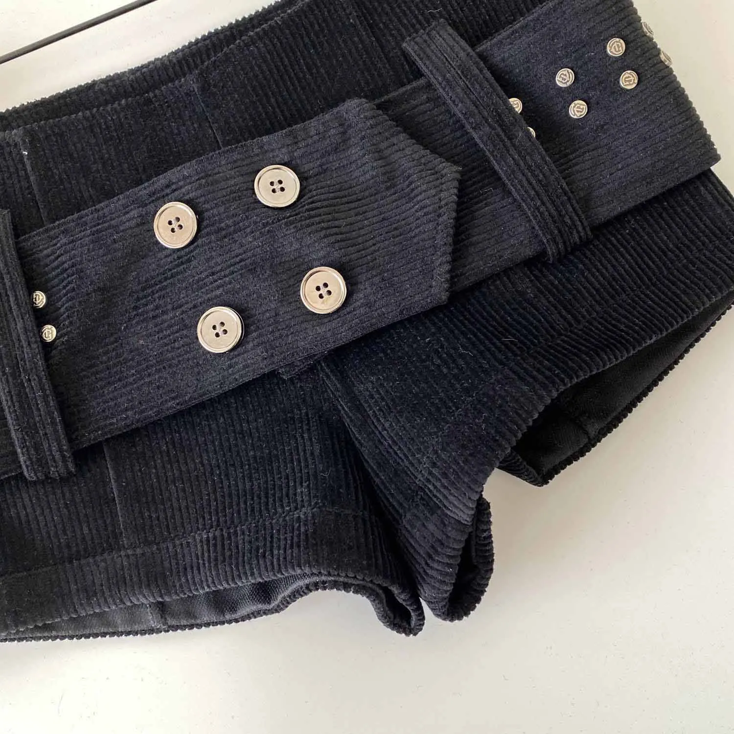 American Retro Corduroy Shorts Women Button Sashes Design Autumn Low Waist Sensual Streetwear Hot Girl Mini Shorts