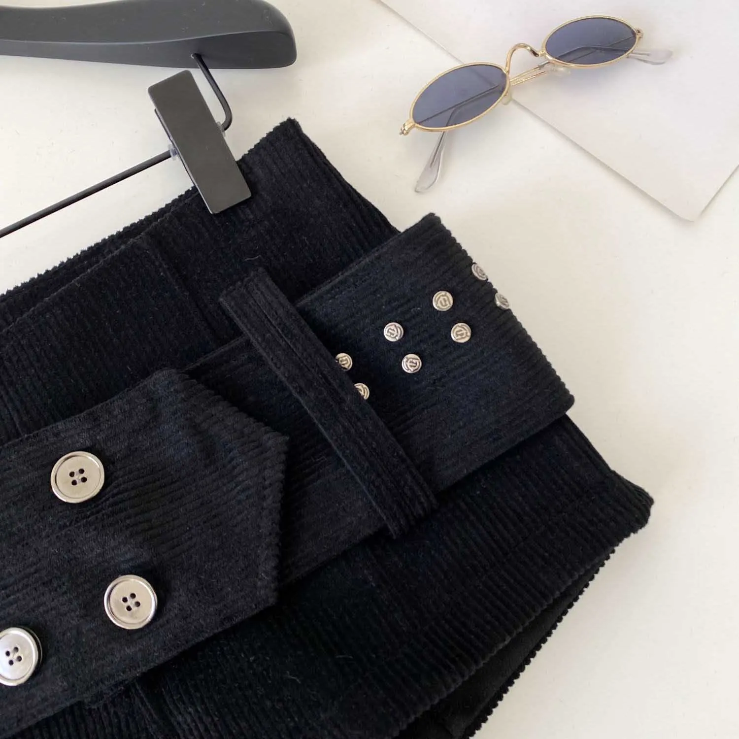 American Retro Corduroy Shorts Women Button Sashes Design Autumn Low Waist Sensual Streetwear Hot Girl Mini Shorts