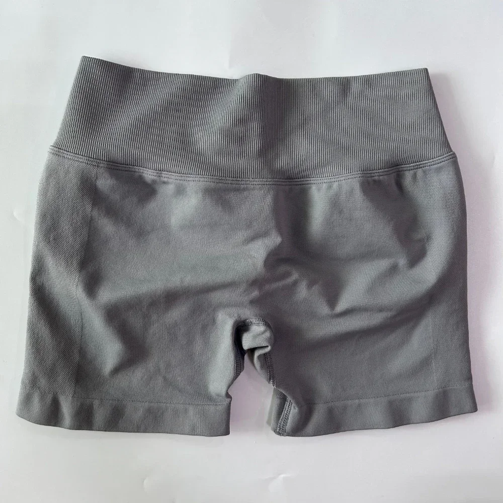 No Logo Women Back V Waist Yoga Shorts High Elastic Seamless Flex Scrunch Bum Workout Gym Shorts Yoga Booty Running Short Pants