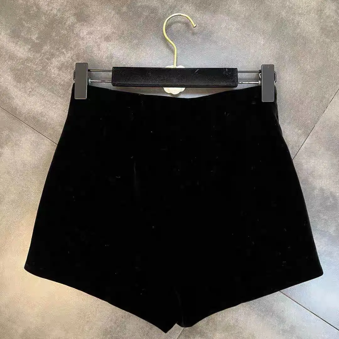 Sweet Hot Girl Black Gold Velvet Sexy Shorts for Women's Autumn and Winter High Waisted Casual Shorts Fashion Female Clothes