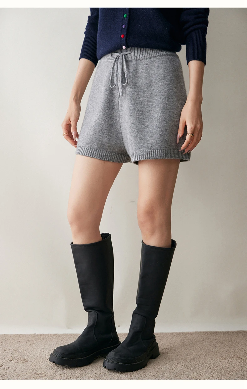2025Autumn Winter Women 100% Cashmere Short Trousers Soft Comfortable High-Waist Knitted Pants Lady Cashmere Thicken Solid Short