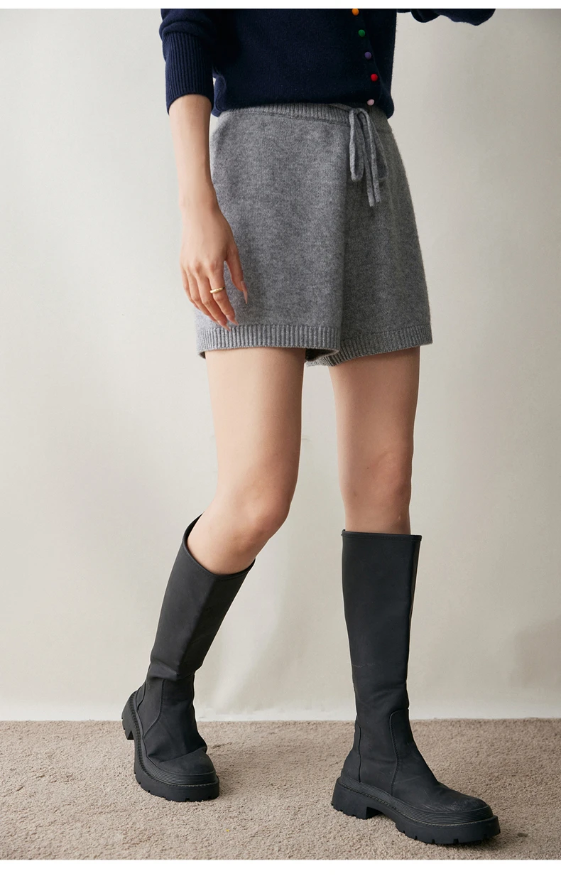 2025Autumn Winter Women 100% Cashmere Short Trousers Soft Comfortable High-Waist Knitted Pants Lady Cashmere Thicken Solid Short