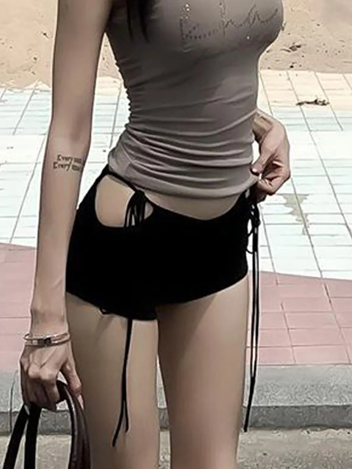 Versatile Hot Girl High Waist Strap Shorts Women's Summer Black Hot Pants Unique Casual Pants