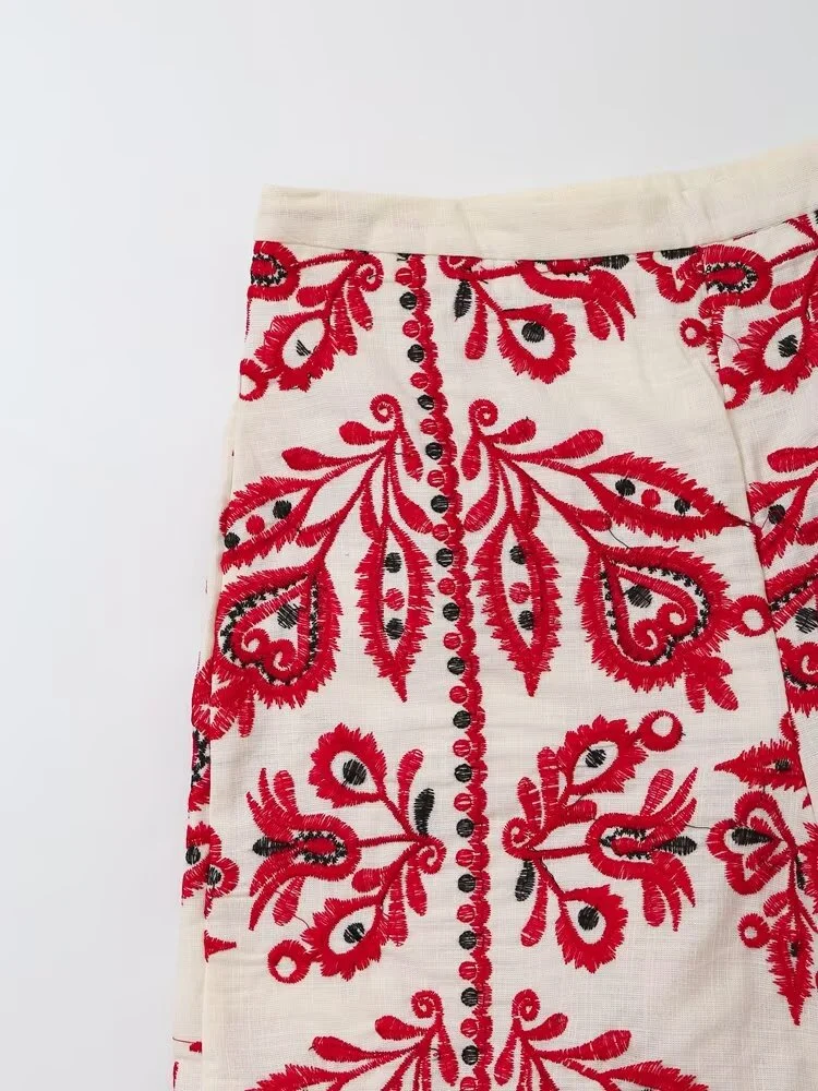 2024 Autumn New Women's Clothing European And American Style Fashionable Vacation Versatile Embroidered Casual Shorts