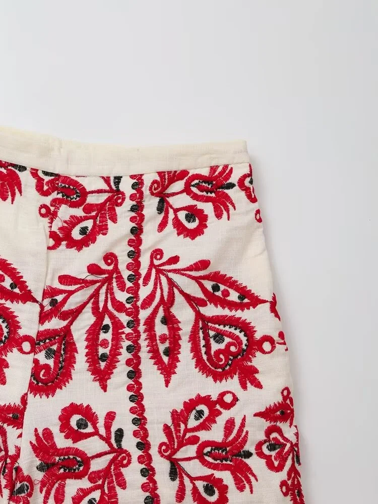 2024 Autumn New Women's Clothing European And American Style Fashionable Vacation Versatile Embroidered Casual Shorts