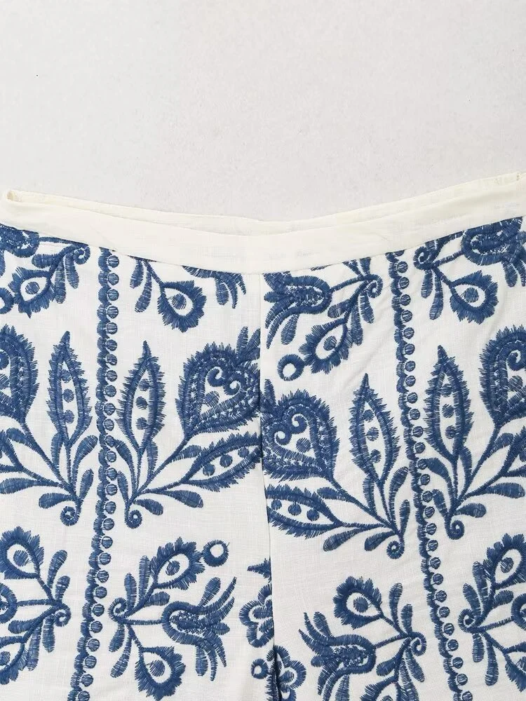 2024 Autumn New Women's Clothing European And American Style Fashionable Vacation Versatile Embroidered Casual Shorts