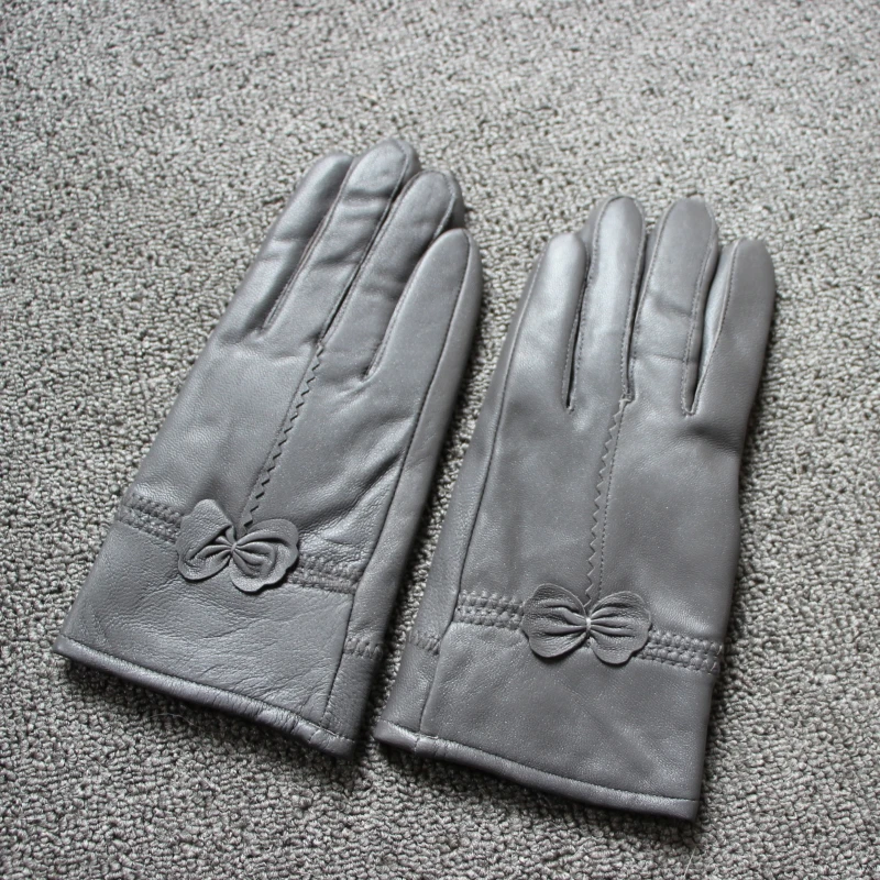 2025 women's genuine leather gloves red sheepskin gloves autumn and winter fashion female windproof gloves