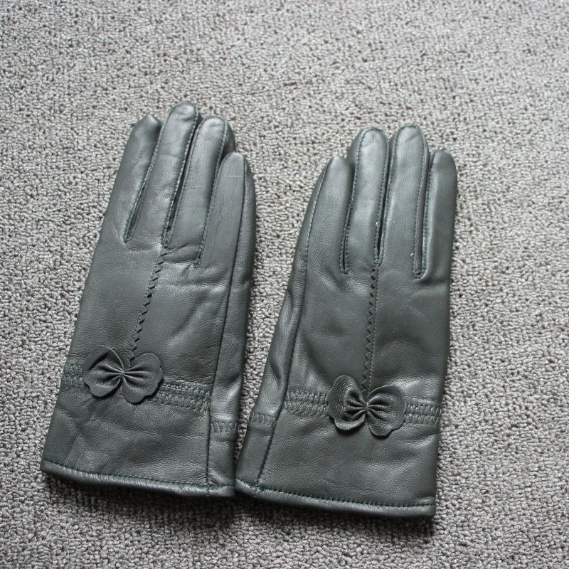 2025 women's genuine leather gloves red sheepskin gloves autumn and winter fashion female windproof gloves