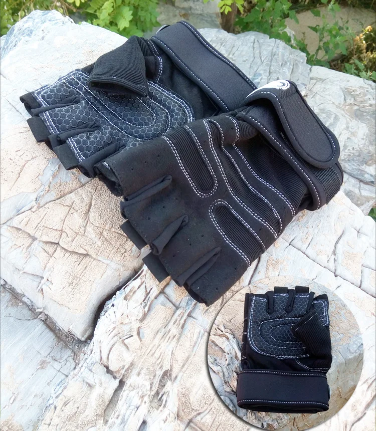 Fitness Half Finger Gloves Men Women Outdoor Sports Riding Gloves Gym Dumbbell Non Slip Horizontal Bar Exercise Training Gloves
