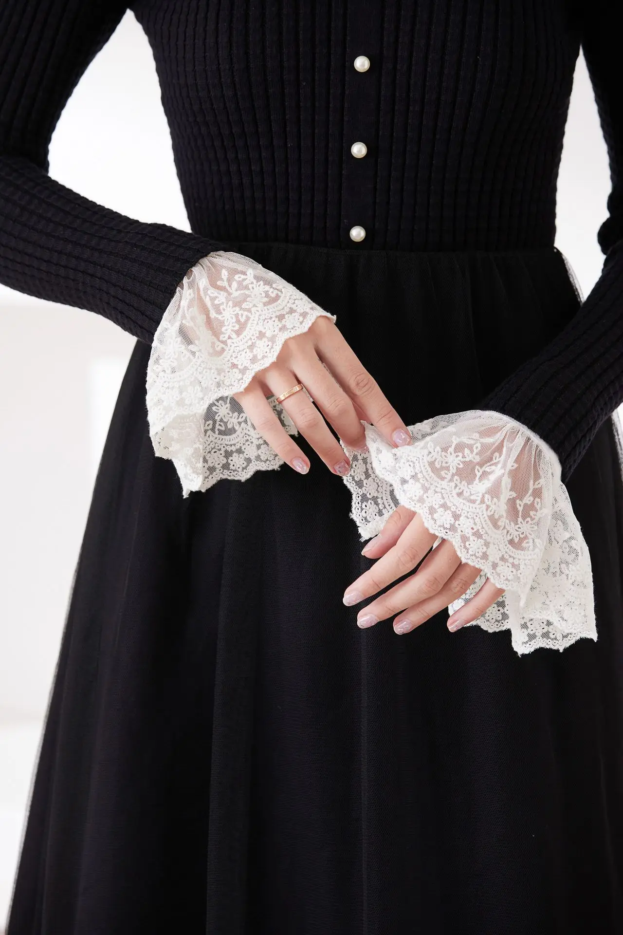 Lace Cuffs White Detachable Fake Sleeves Wedding Bridal Gowns Accessories Sweater Cuff Halloween Costume Cosplay Accessories