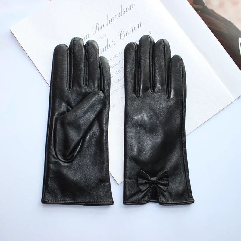New Fashion Women Genuine Leather Sheepskin Bow Decoration Velvet Lining Keep Warm In Winter Black Gloves