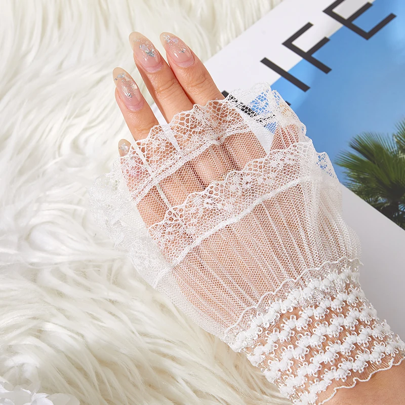 1Pair Manicure Photo Lace Decorative Cuff Double-layer Mesh Horn Sleeve Nail Showing Posing Sleeve DIY Shooting Background Prop