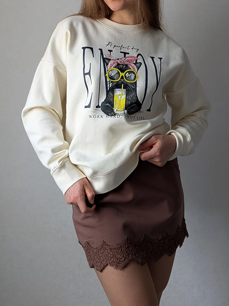 Streamgirl Women Printed Sweatshirts Oversized White Tops Loose O Neck Pink Graphic Sweatshirts For Women Cotton Pullovers
