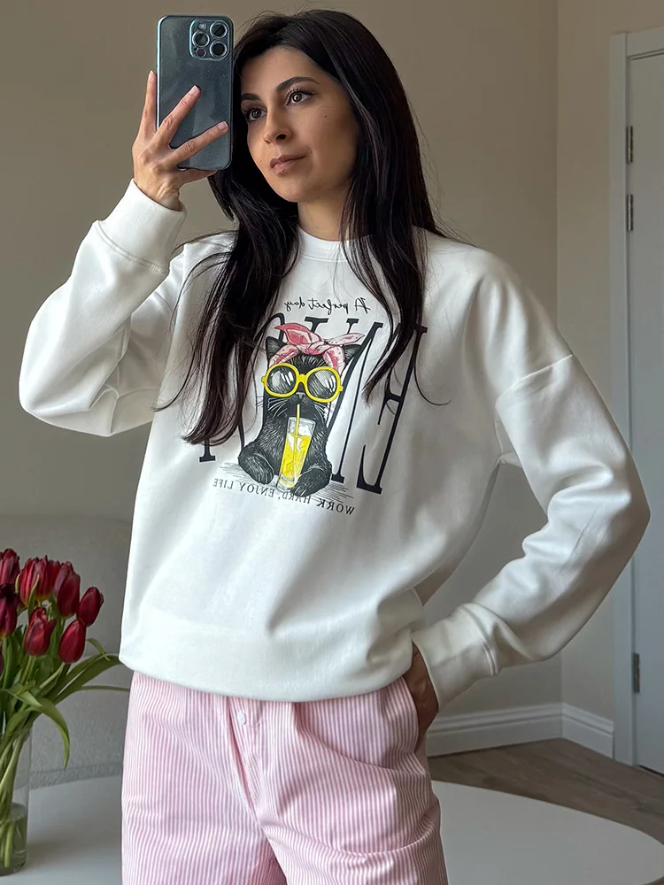 Streamgirl Women Printed Sweatshirts Oversized White Tops Loose O Neck Pink Graphic Sweatshirts For Women Cotton Pullovers