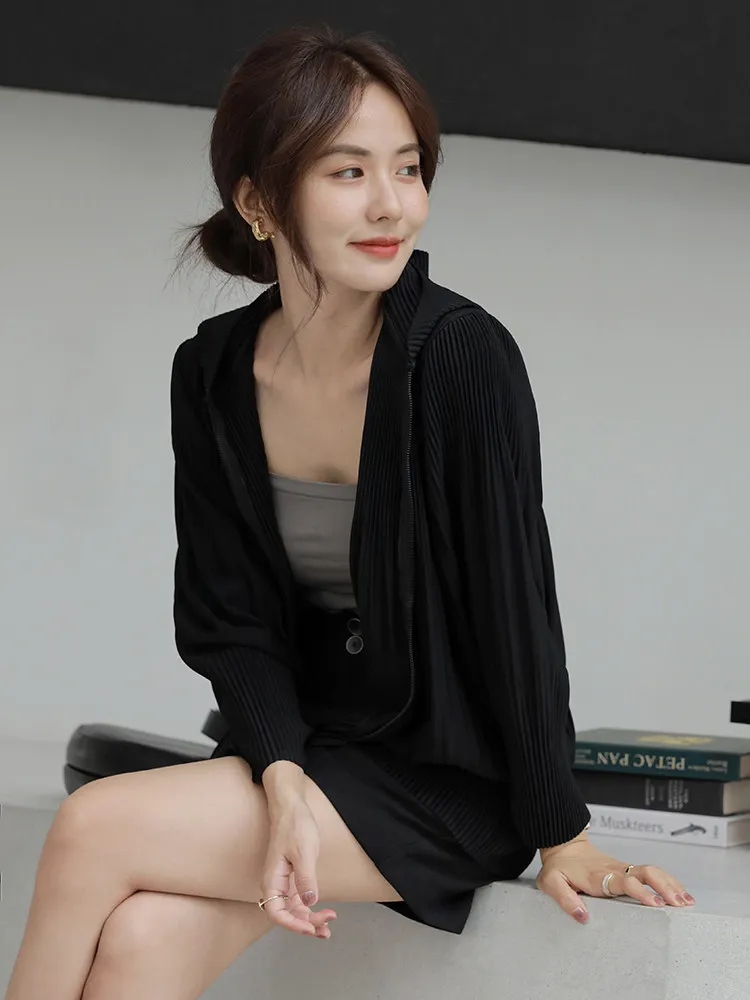 Miyake Pleated Hooded Zipper Cardigan Women 2026 Early Autumn Long Sleeve Pleats Top Versatile Slimming Short Solid Color Jacket
