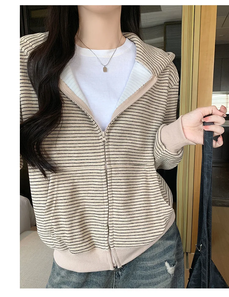American Retro Loose Striped Hoodie for Women Autumn 2026 Zip Up Long Sleeve Sweatshirt Woman Lazy Casual Short Hooded Jackets