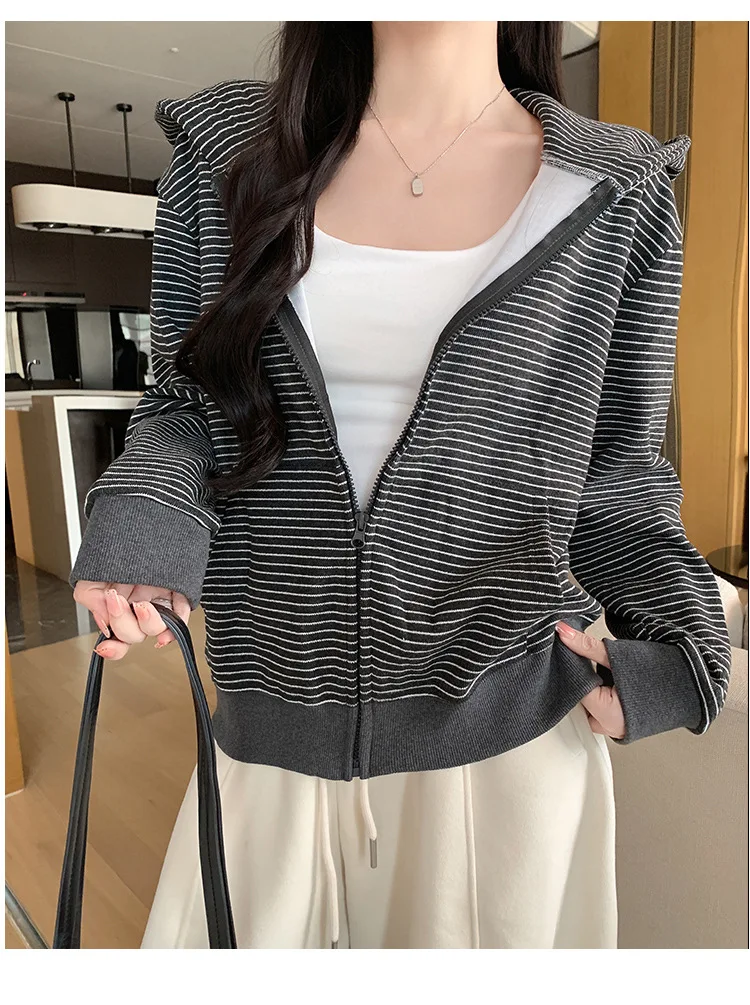 American Retro Loose Striped Hoodie for Women Autumn 2026 Zip Up Long Sleeve Sweatshirt Woman Lazy Casual Short Hooded Jackets