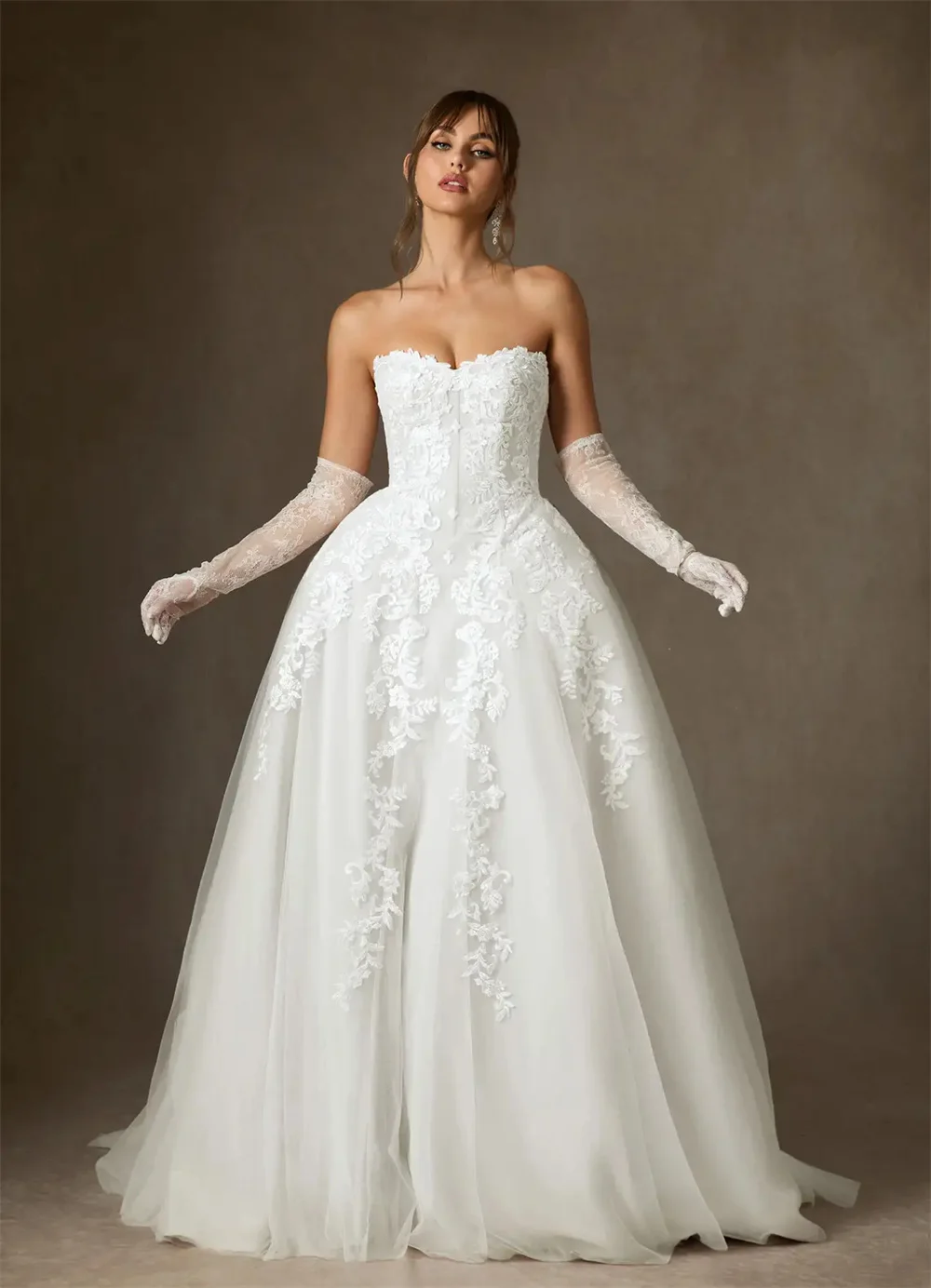 Luxurious Sweetheart 3d Flower Lace Bridal Grown A Line Wedding Dresses Custom Made 2026 Vestido De Noival No Sleeves