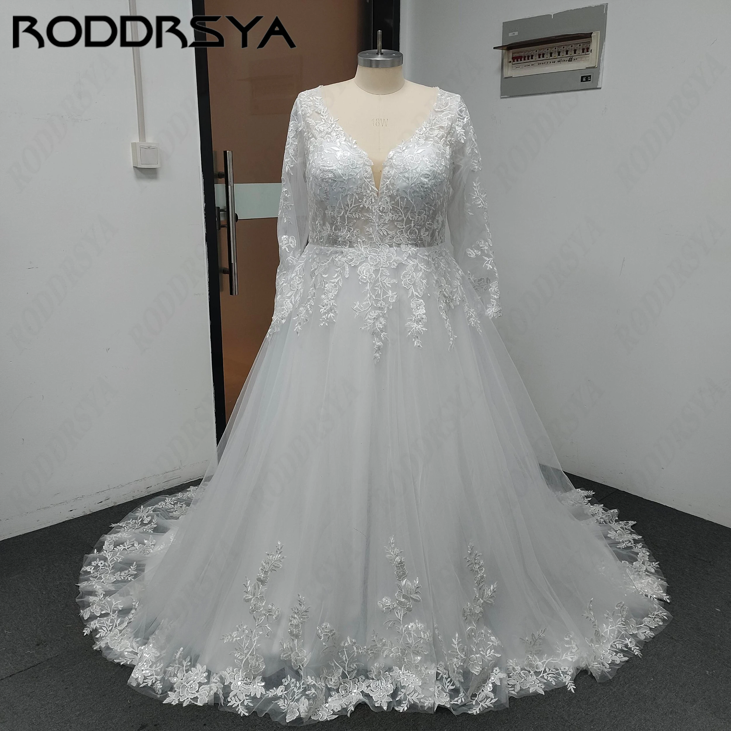 RODDRSYA Dreamy A-line Wedding Dress With Long Sleeves Illusion Back Bridal Gowns V-neck Appliques vestidos de novia Customized