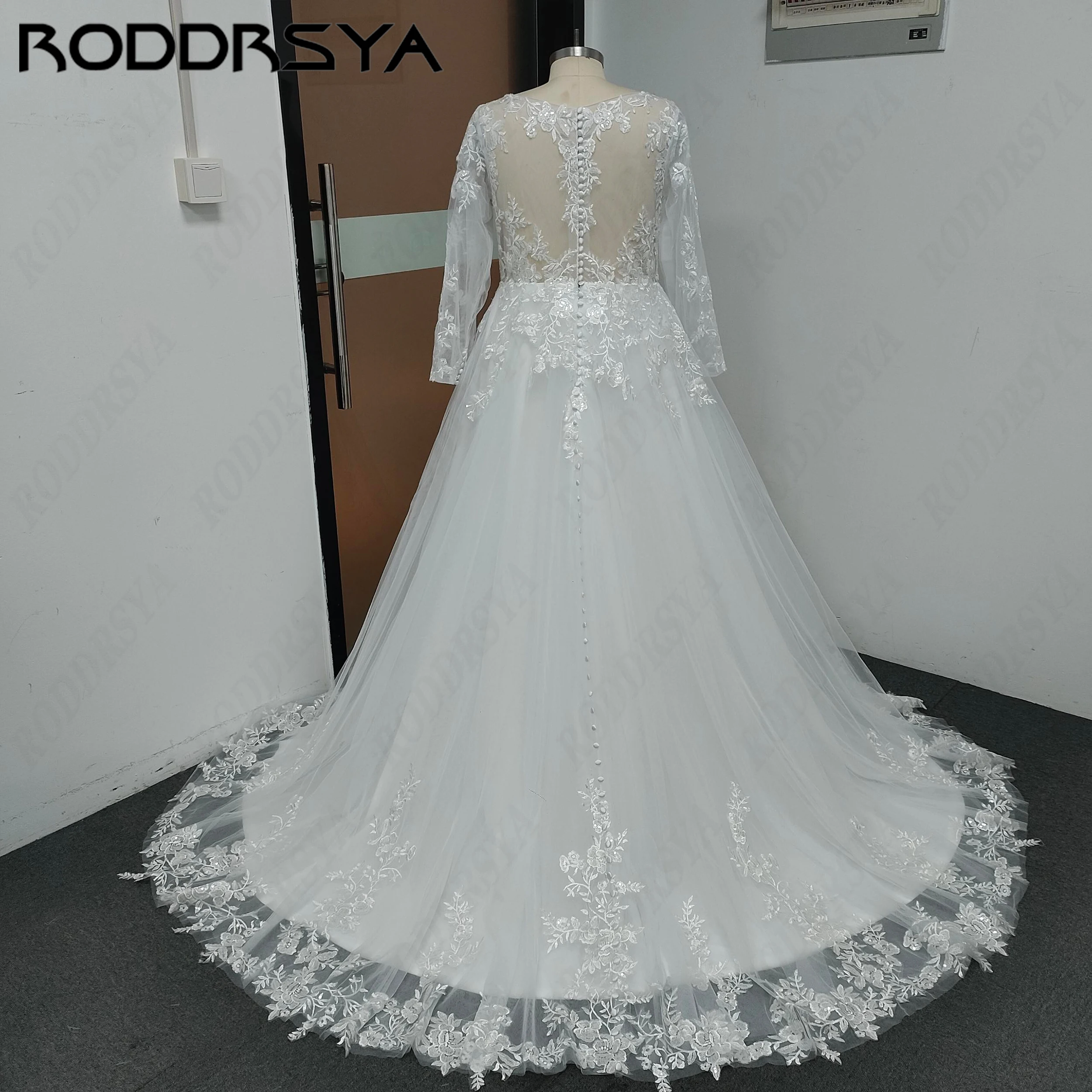 RODDRSYA Dreamy A-line Wedding Dress With Long Sleeves Illusion Back Bridal Gowns V-neck Appliques vestidos de novia Customized