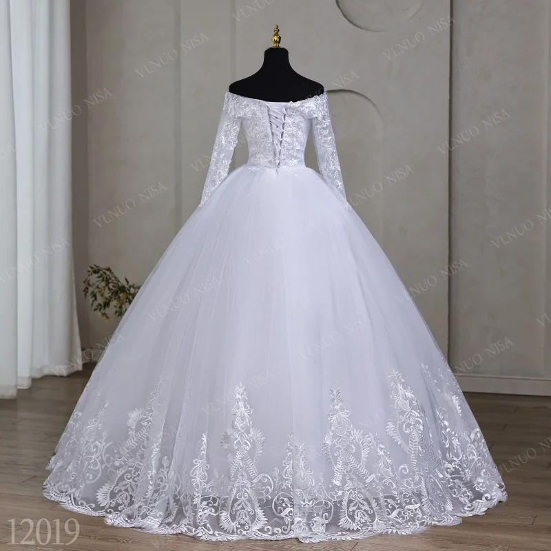 Customized Off Shoulder Plus Size Wedding Dresses 2026 New Luxury Long Sleeve For Bride Dress Wedding Gown Princess Vintage