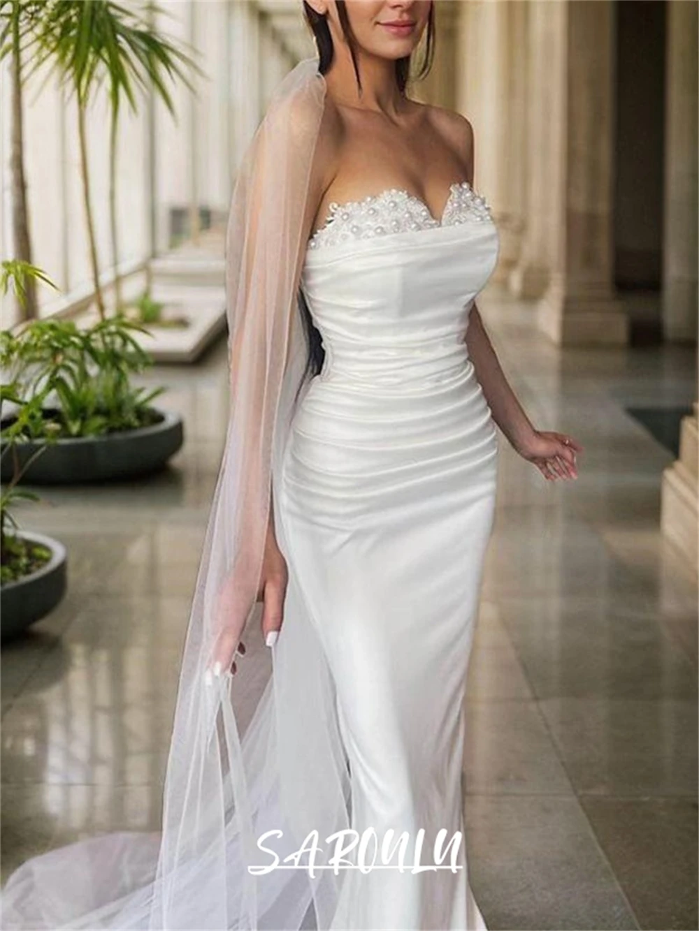 Two Pieves Women Wedding Dress with Pearls on Chest Part Strapless Bride Dresses with Detachable Train Soft Satin Bridal Gown