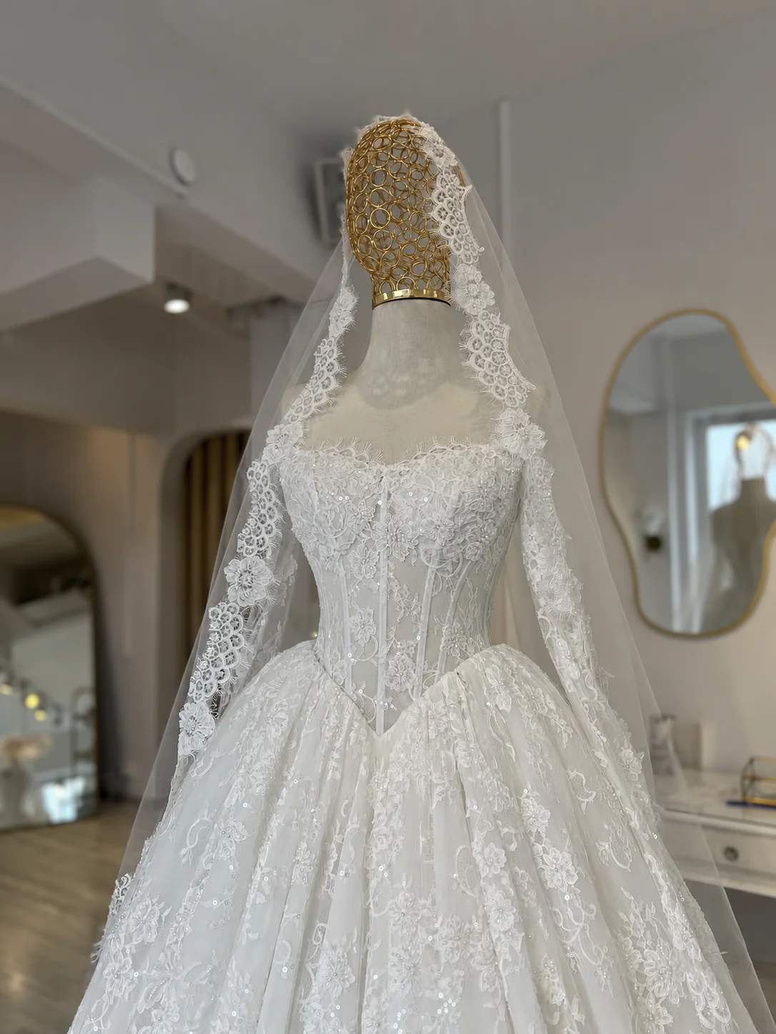Luxury Lace Wedding Dress Vestido De Novia Princess Ball Gown Long Sleeve Elegant Bridal Dress for Women