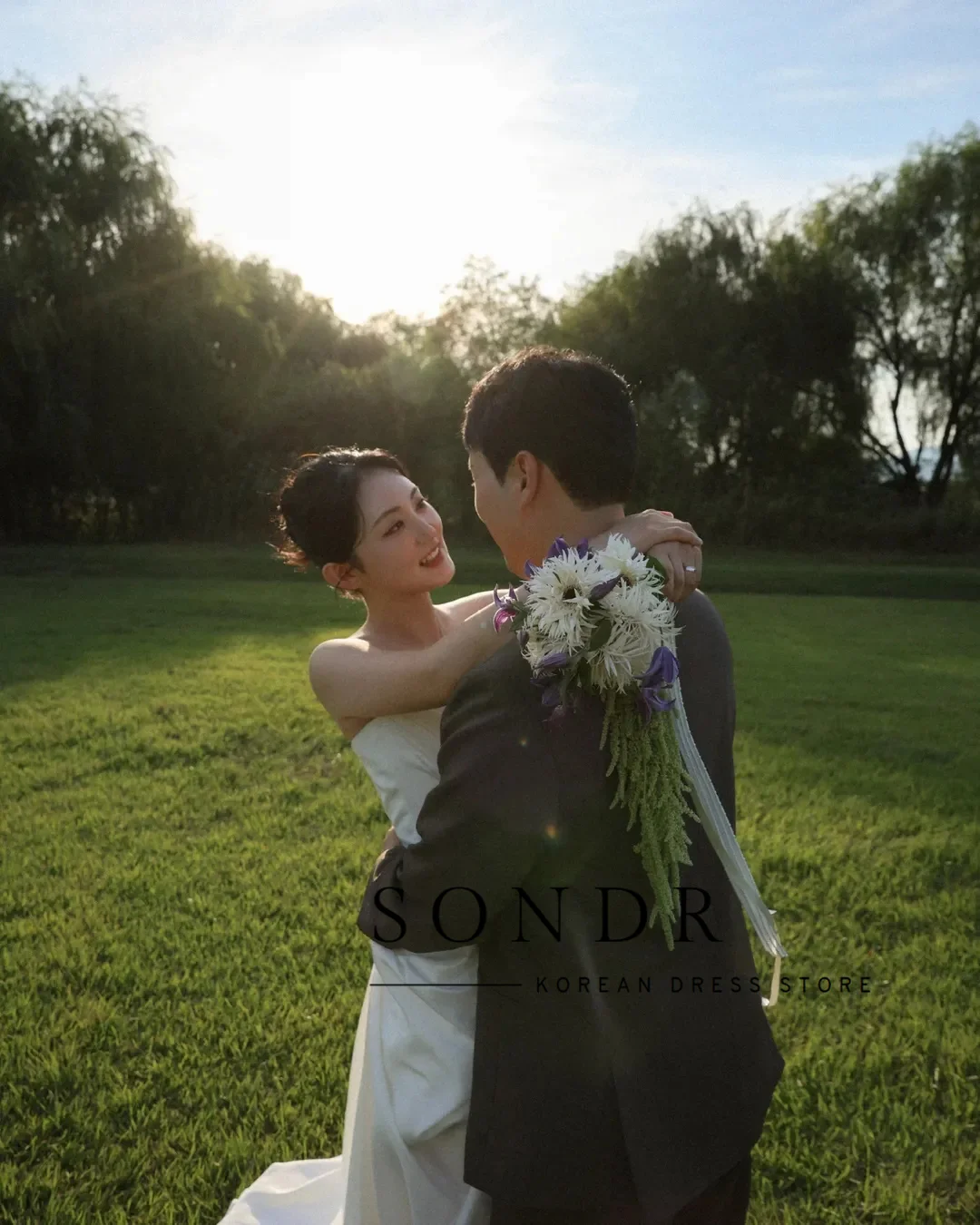 Sondr Grassland Theme Korean Wedding Dresses Photo Shoot Customized Strapless Elegant Self-Wedding Gown for Bride 2026