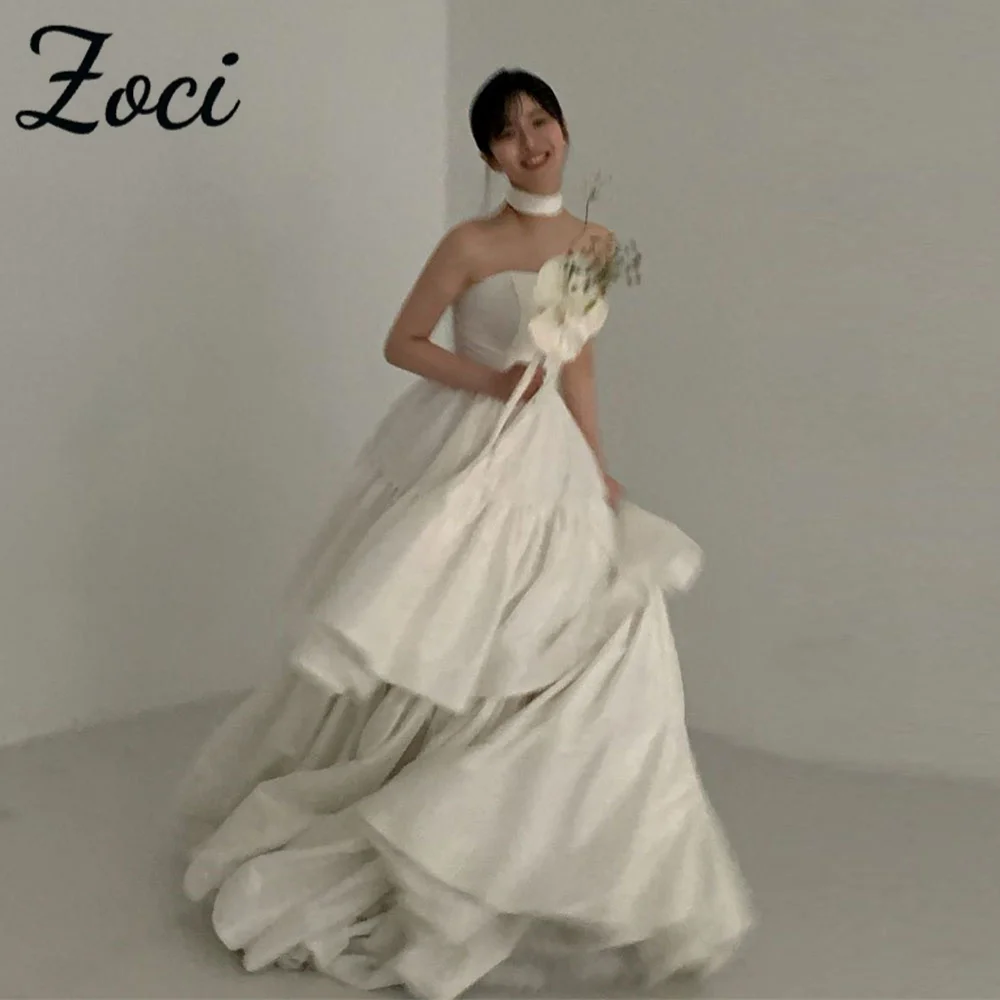 Zoci Elegant Strapless Korea Wedding Dresses Photo Shoot Customized Ruched Tiered Bride Dress Open Back Floor Length Bridal Gown