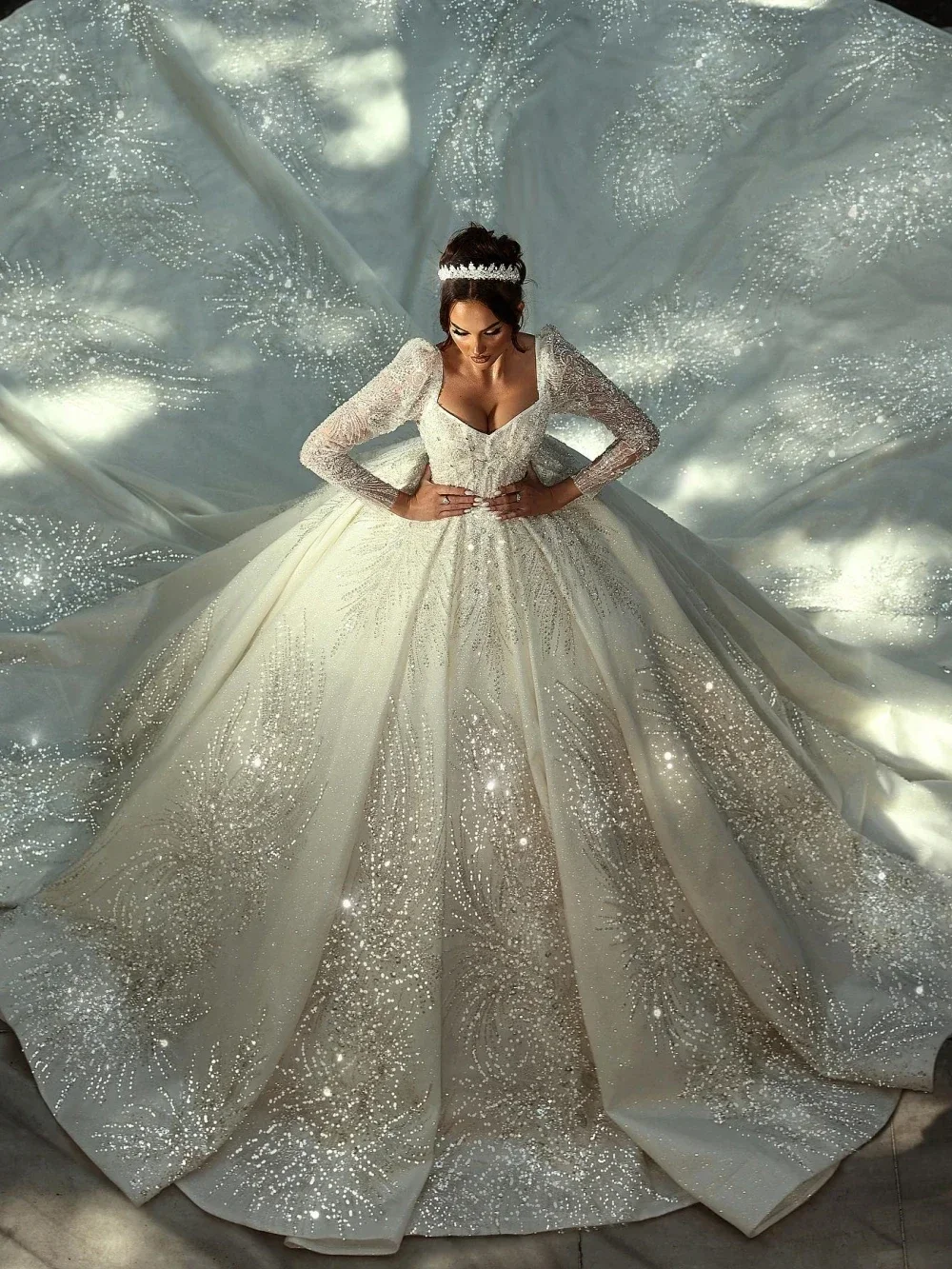 Customized Beaded Long Wedding Dresses 2025 Modest Long Sleeve Bridal Gown Charming Princess Dresses For Bride Vestidos De Noiva