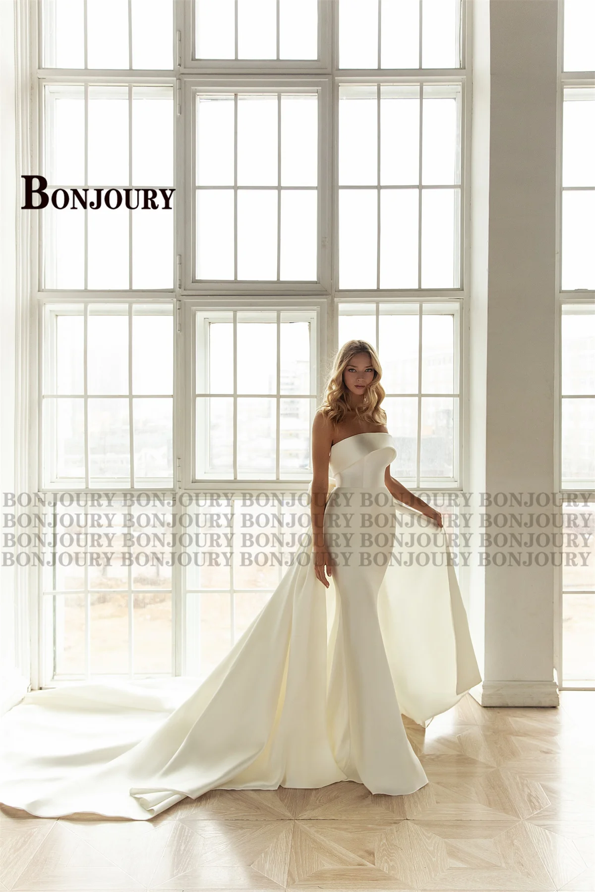 BONJOURY Chic Wedding Dress for Women Mermaid Zipper Bowknot Sleeveless Detachable Train Satin Robe De Mariee Customized