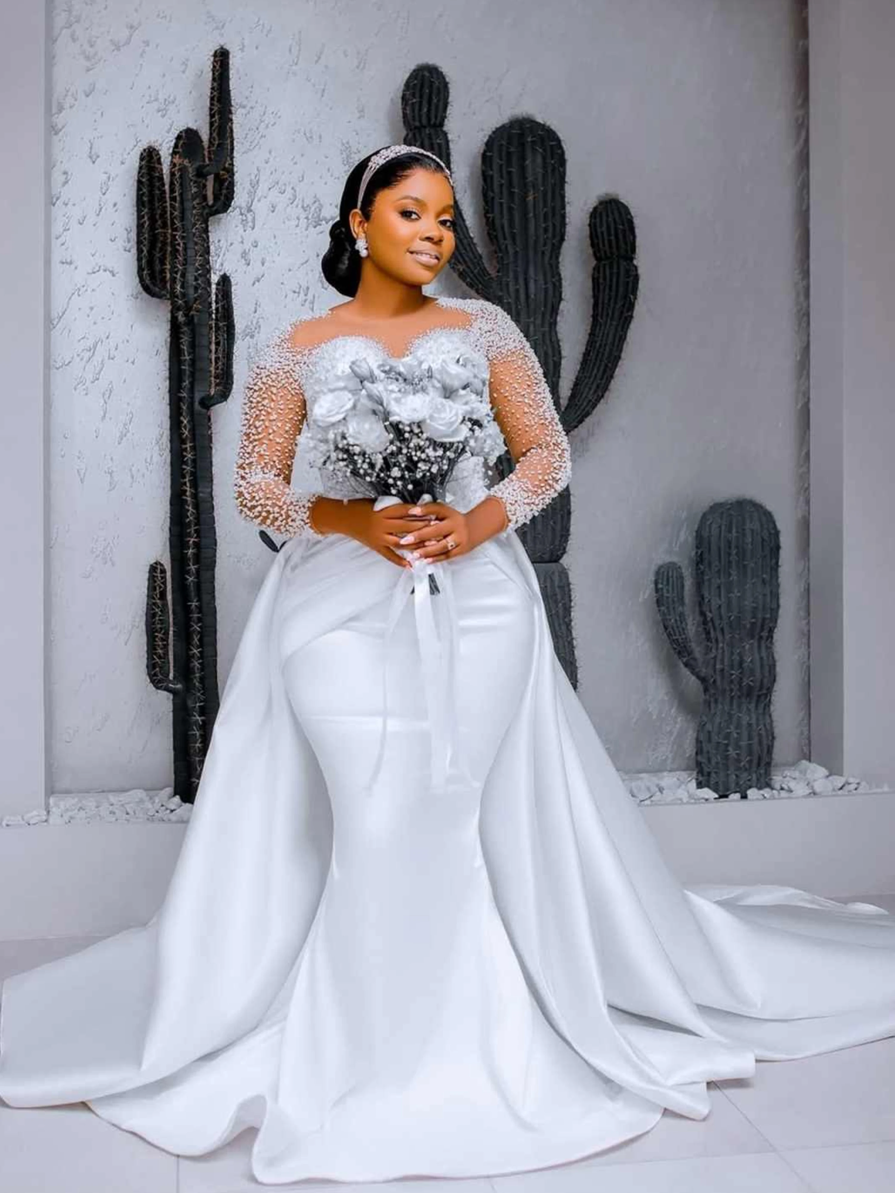 African O-Neck Wedding Dresses Sparkling Pearl Detachable Train Robe Long Sleeve Luxury Bridal Dress Vestido De Novia Customized