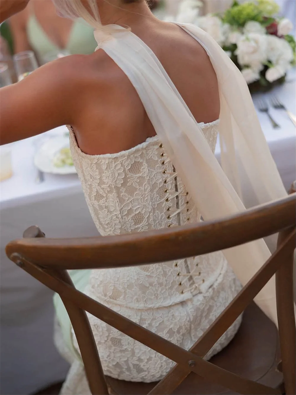 Tokyo Custom Strapless Lace White Wedding Dress Sleeveless Fitted Mermaid Wedding Gown Elegant Formal Bridal Evening Party Dress