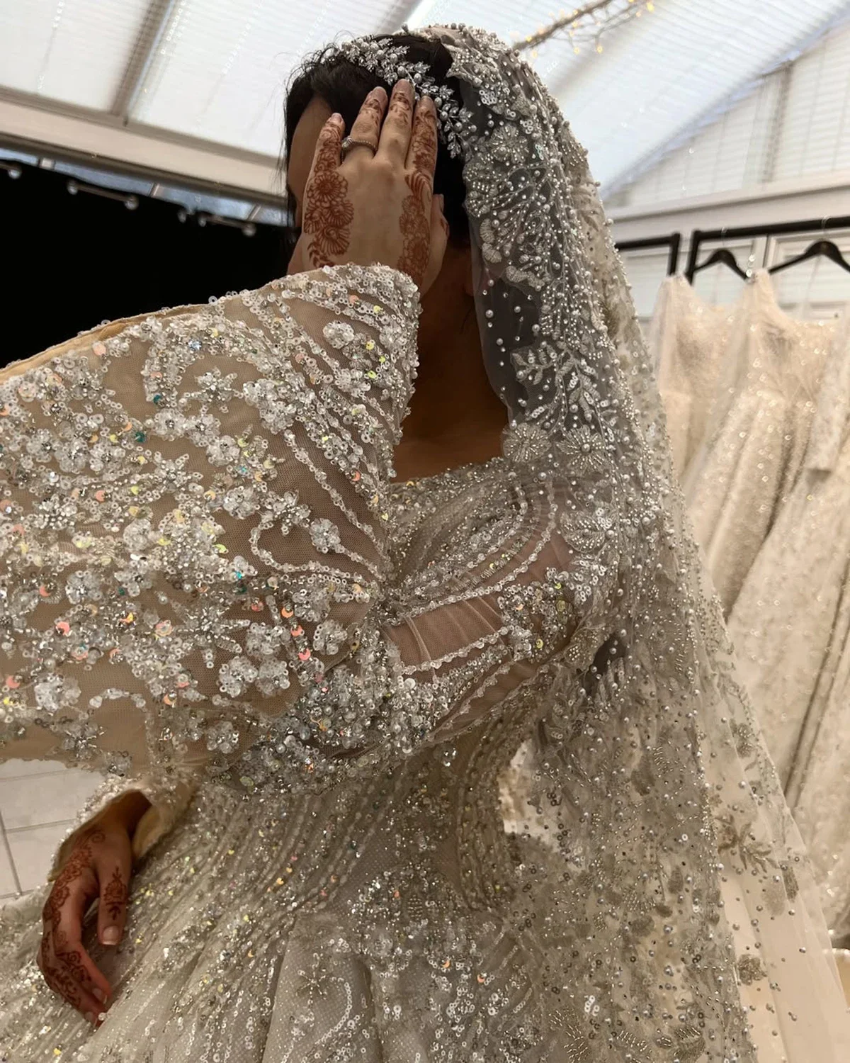 Customized Muslim Wedding Dresses Ball Gowns Middle East Beaded Bride Dresses Long Sleeve Vestido de novia amanda novias oficial