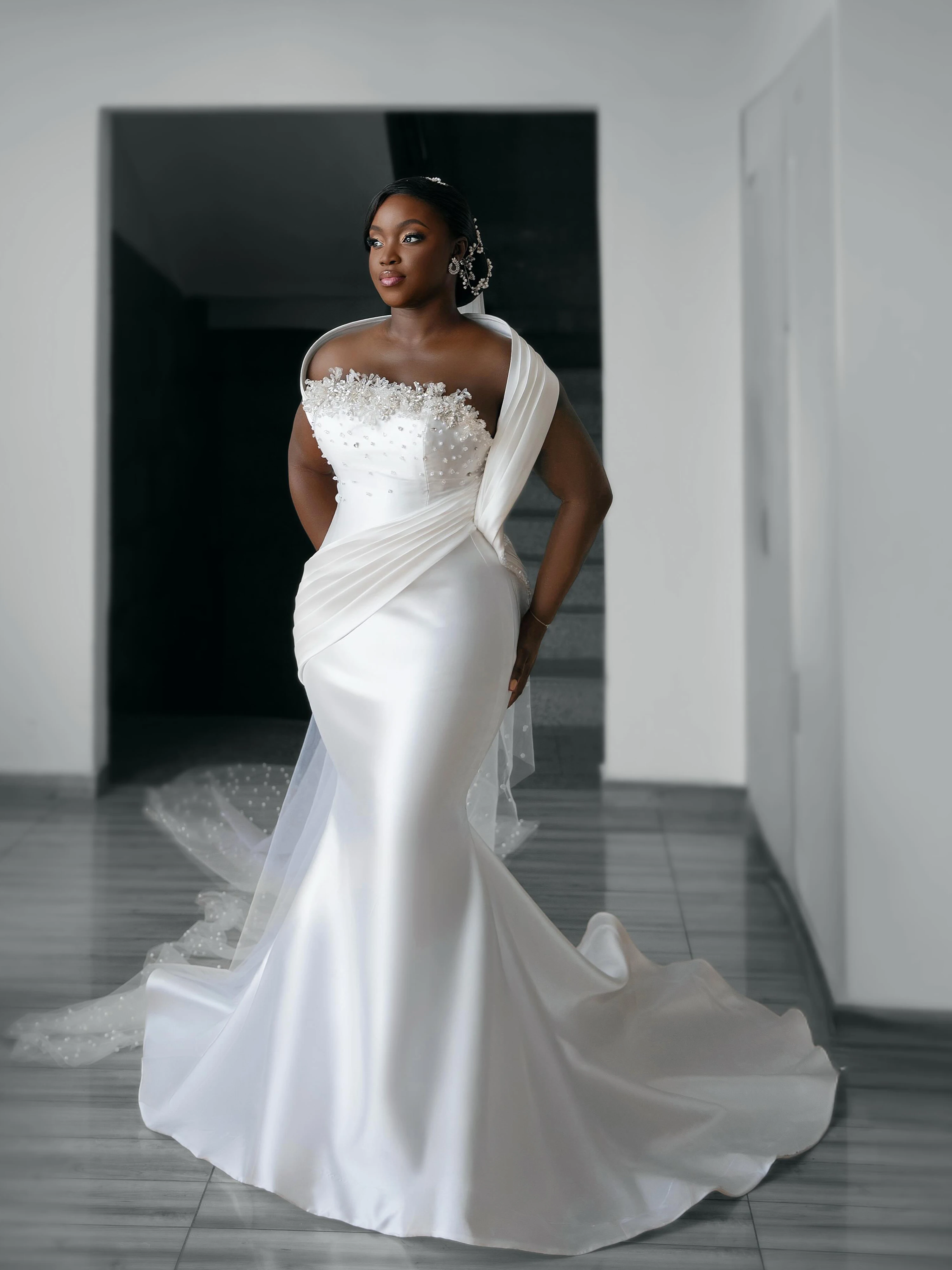 Luxury Mermaid Wedding Dresses Hand-Beaded Beach Nigeria African Aso Ebi vestido Bridal Dress Ruffles Train Elegant Customized