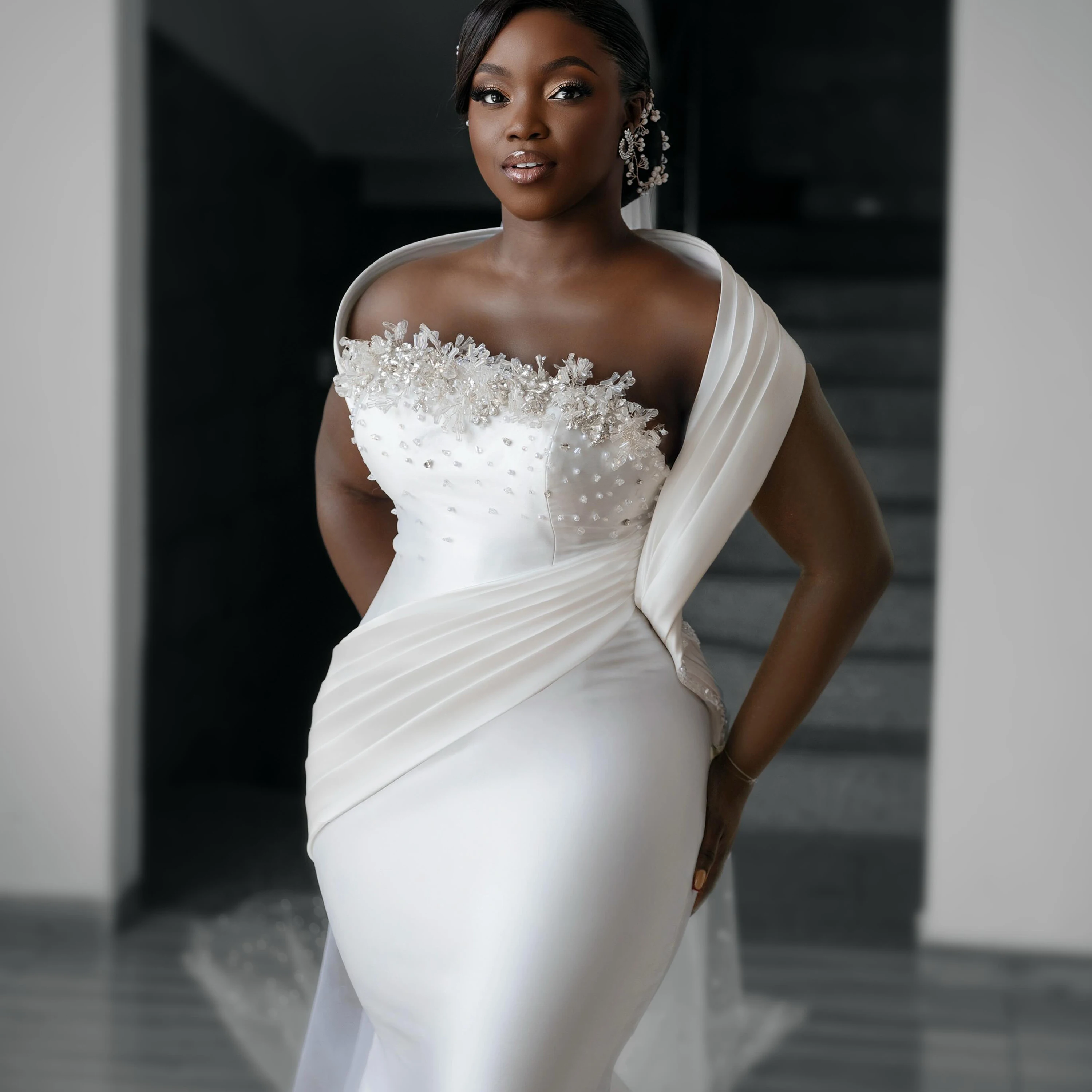 Luxury Mermaid Wedding Dresses Hand-Beaded Beach Nigeria African Aso Ebi vestido Bridal Dress Ruffles Train Elegant Customized