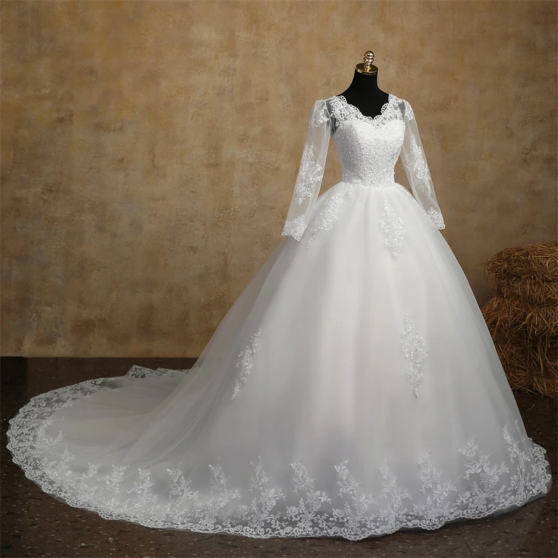 Fashion Classic Luxury Lace V Neck Ball Gown White Wedding Dresses Half Sleeve Princess Illusion Appliques Bridal Gown Casamento