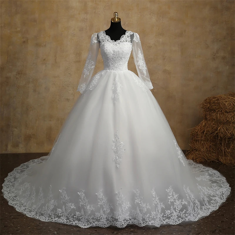 Fashion Classic Luxury Lace V Neck Ball Gown White Wedding Dresses Half Sleeve Princess Illusion Appliques Bridal Gown Casamento