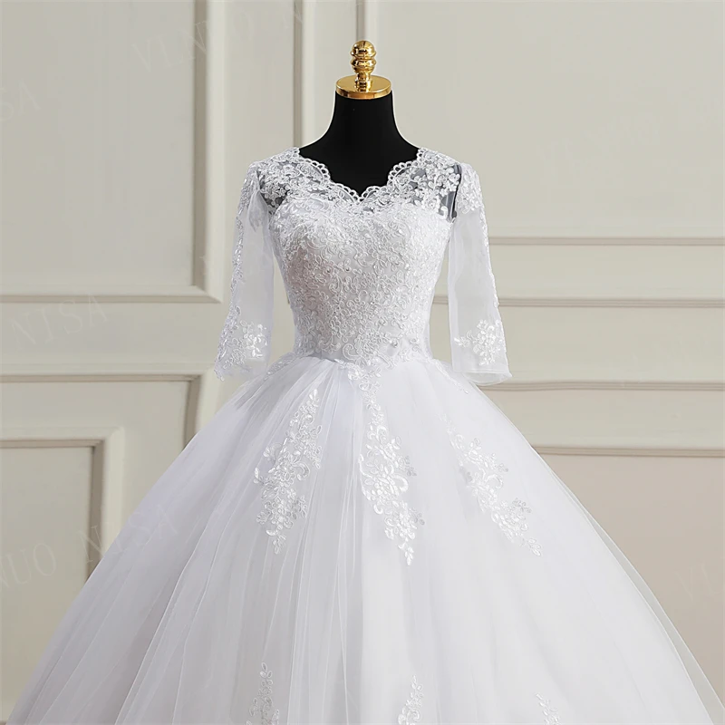 Fashion Classic Luxury Lace V Neck Ball Gown White Wedding Dresses Half Sleeve Princess Illusion Appliques Bridal Gown Casamento