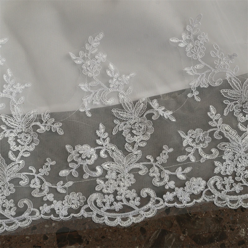 Fashion Classic Luxury Lace V Neck Ball Gown White Wedding Dresses Half Sleeve Princess Illusion Appliques Bridal Gown Casamento