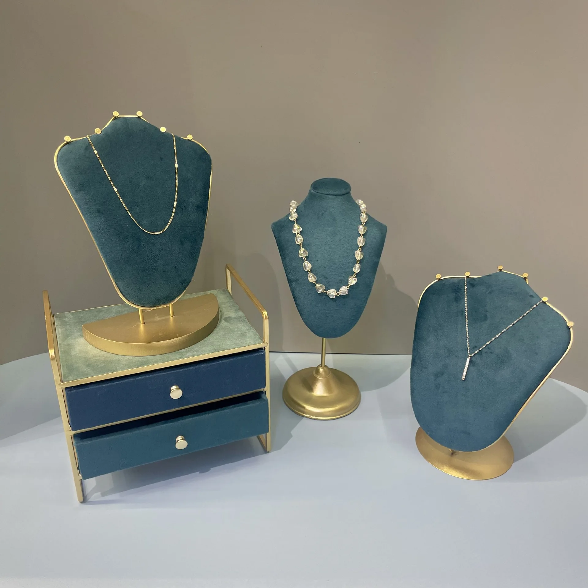 Hot Sale Gray Beige Velvet Necklace Jewelry Display Earrings Stand Organizer Pendants Mannequin Model Bust Show Rack