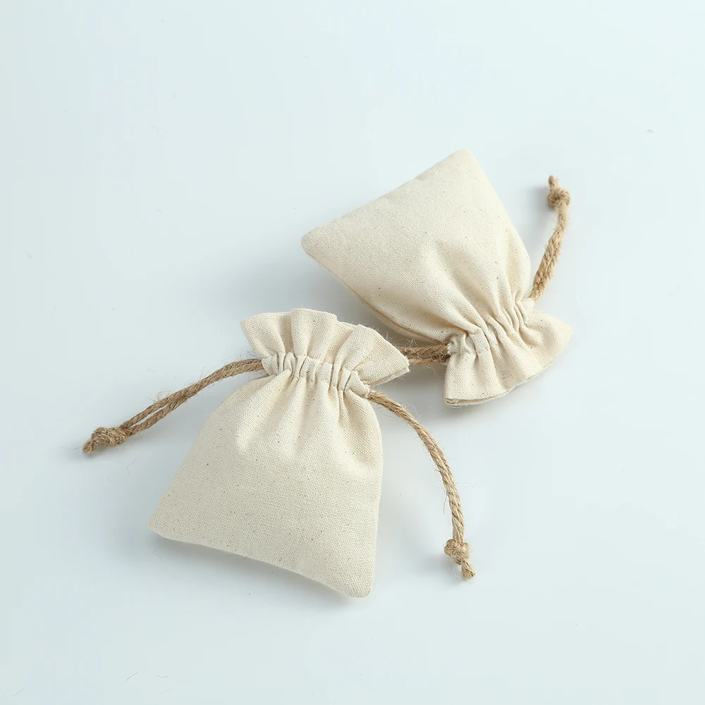 50 Cotton Burlap Jewelry Packaging Pouches Organizer Wedding Christmas Party Candy Bag Present Mariage Jute Drawstring Gift Bag