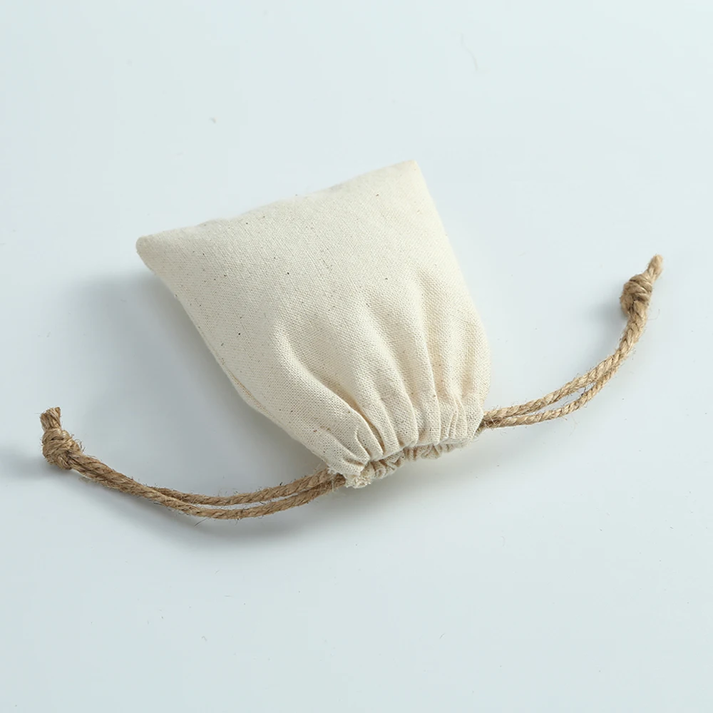 50 Cotton Burlap Jewelry Packaging Pouches Organizer Wedding Christmas Party Candy Bag Present Mariage Jute Drawstring Gift Bag