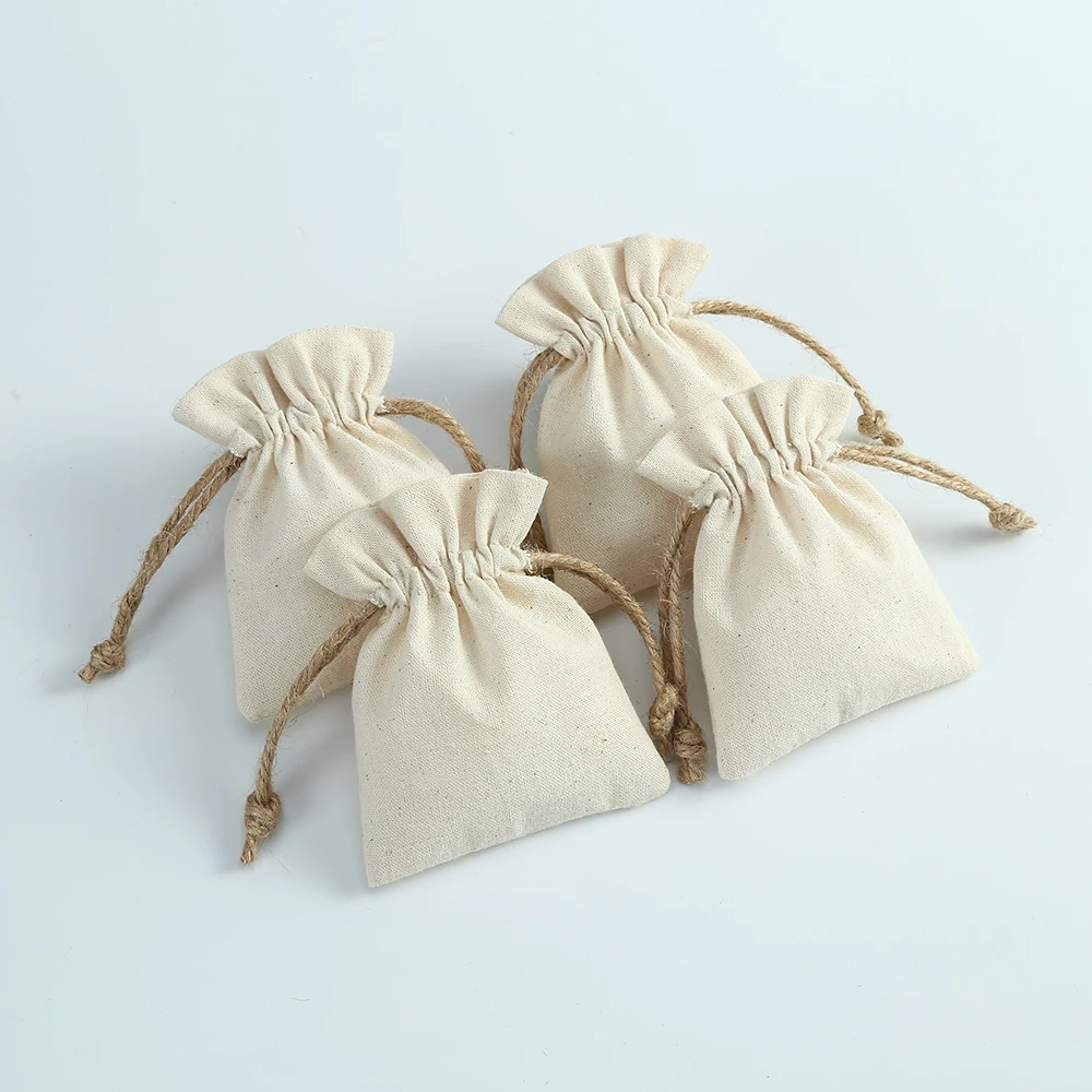 50 Cotton Burlap Jewelry Packaging Pouches Organizer Wedding Christmas Party Candy Bag Present Mariage Jute Drawstring Gift Bag