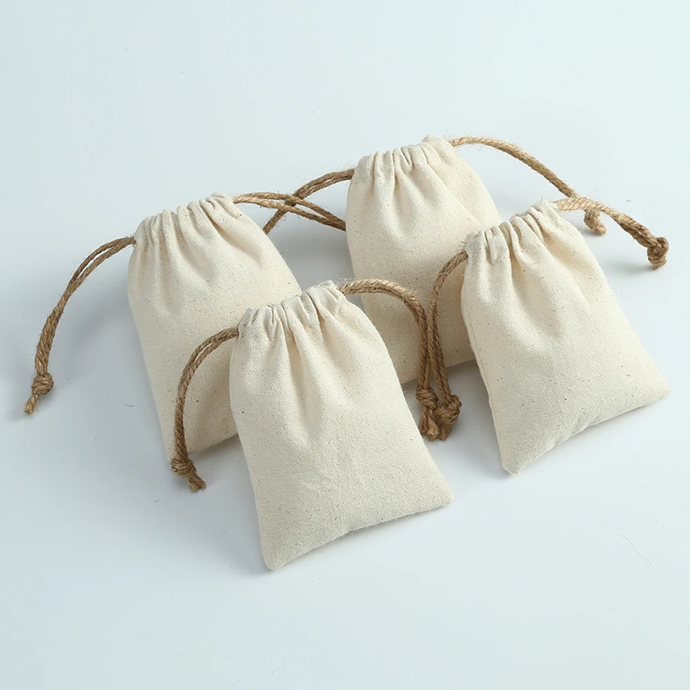 50 Cotton Burlap Jewelry Packaging Pouches Organizer Wedding Christmas Party Candy Bag Present Mariage Jute Drawstring Gift Bag