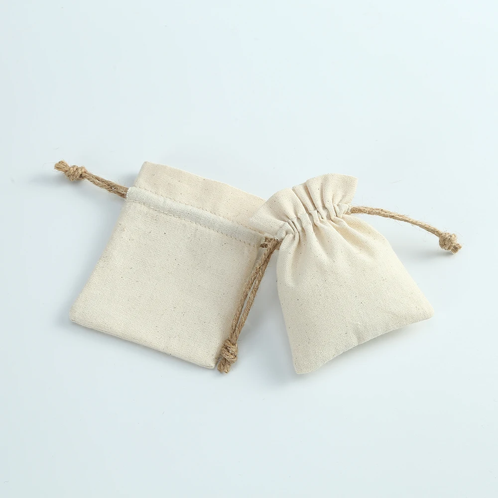50 Cotton Burlap Jewelry Packaging Pouches Organizer Wedding Christmas Party Candy Bag Present Mariage Jute Drawstring Gift Bag