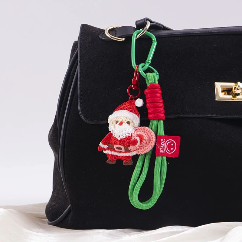 Lovely Weave Christmas Pendant Elk Cartoon Santa Claus Keychain Bag Pendant Charm New Year Gift Christmas Keyring Accessories