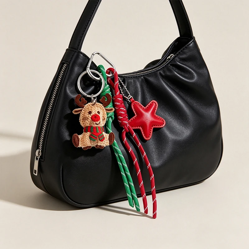 Lovely Weave Christmas Pendant Elk Cartoon Santa Claus Keychain Bag Pendant Charm New Year Gift Christmas Keyring Accessories